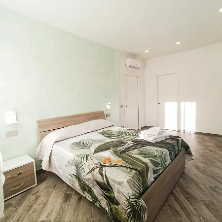 ゲストハウス La Dolce